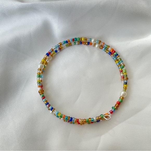 Colorful beaded bangle bracelet - Picture 3 of 3